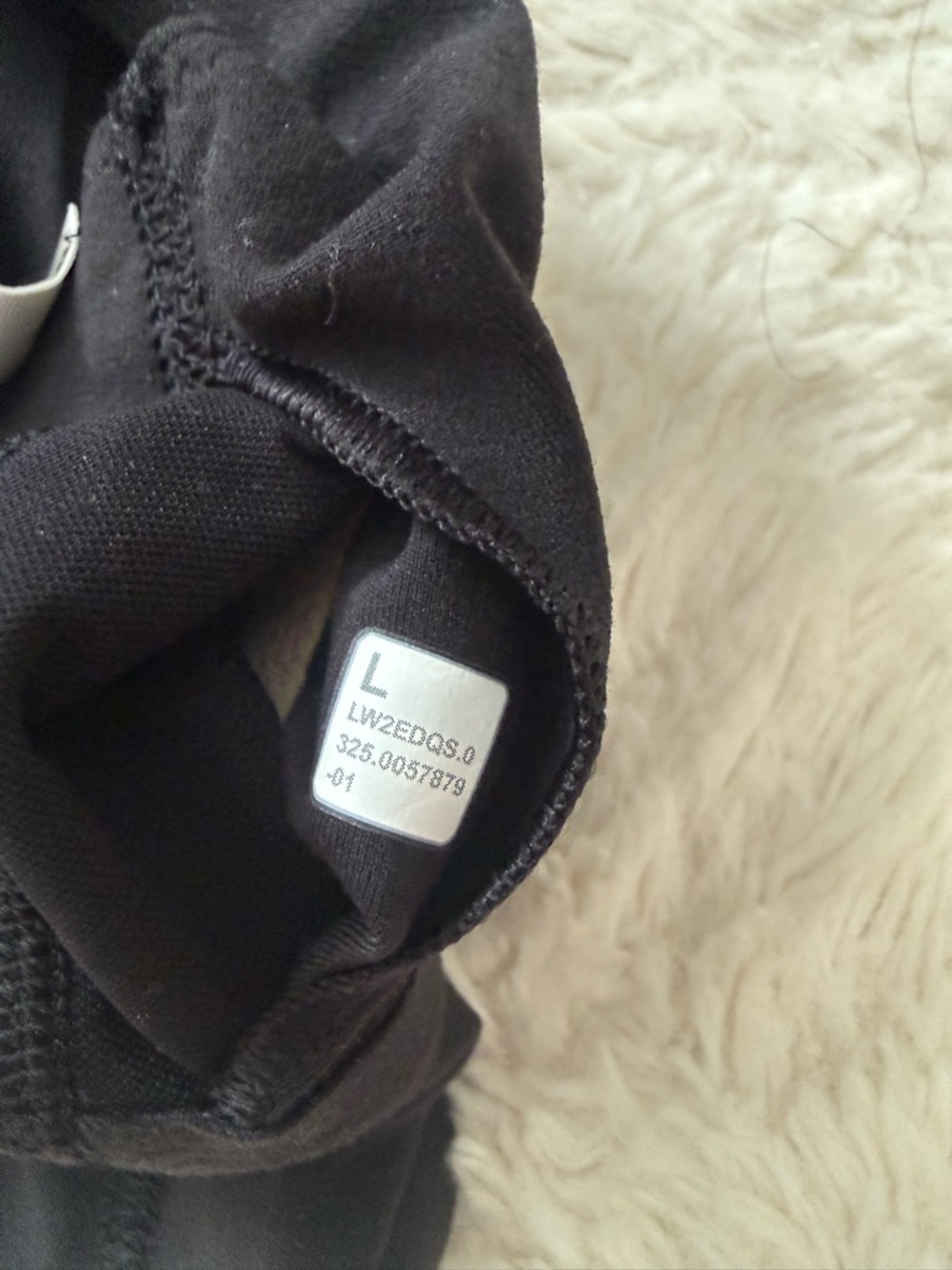 Lululemon Focuser Bra - Size Large (C/D Cup) - Black - Picture 5 of 8